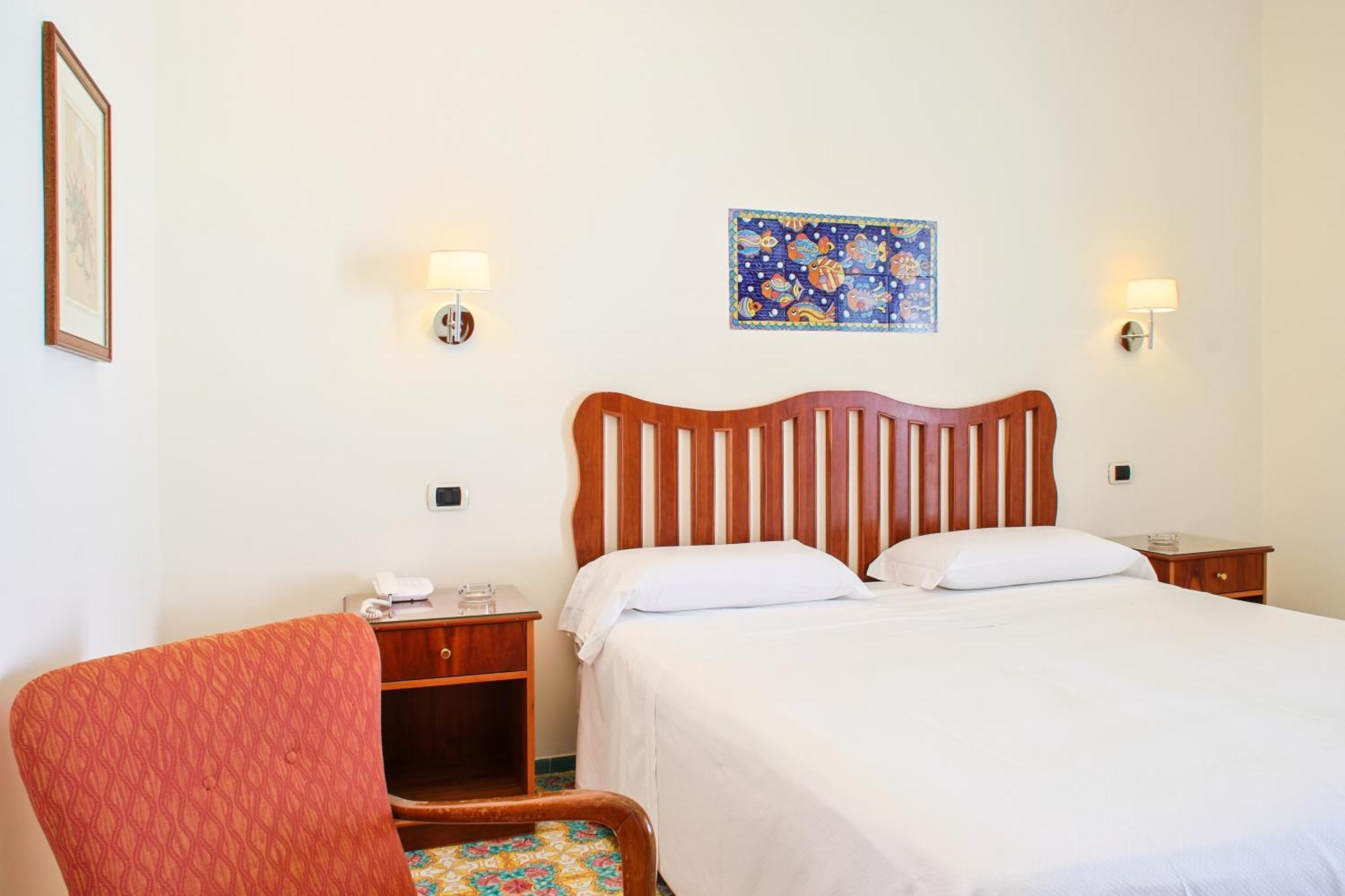 Hotel Aurora Амалфи Екстериор снимка